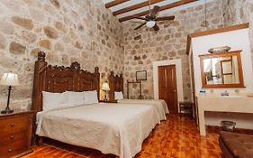 Mansion Serrano Hotel